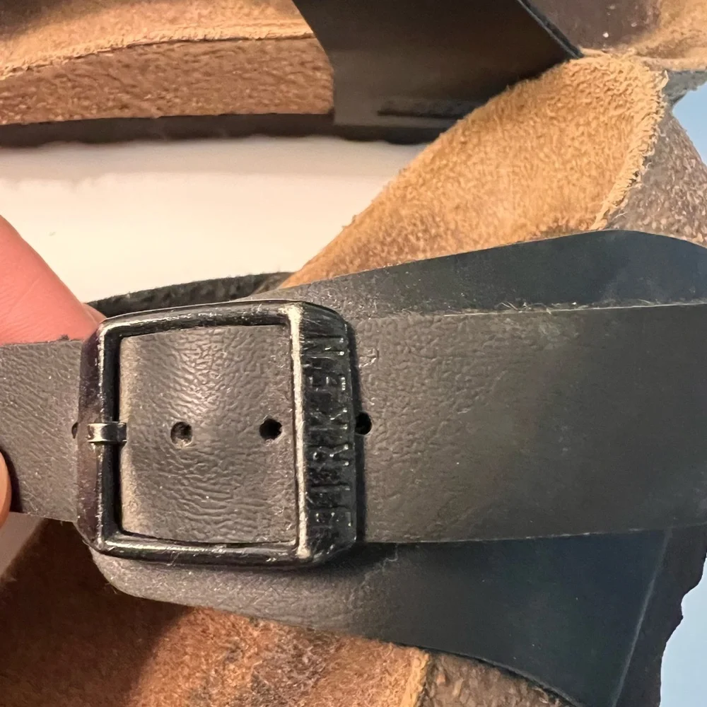 Birkenstock Black Gizeh Thong Sandals | Classic Comfort | Size 39 or 8.5 US - Picture 4 of 6